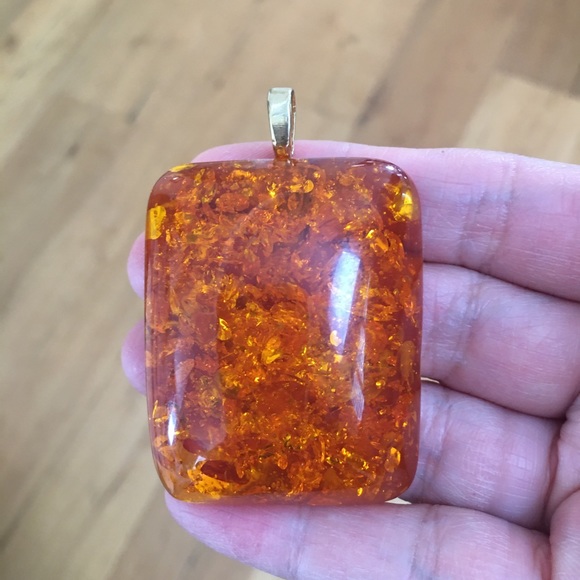 Man made honey amber gold plated sterling silver pendant - Picture 4 of 9